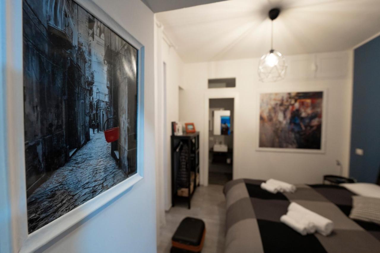 Donna Chiara Holiday House - Toledo ナポリ エクステリア 写真